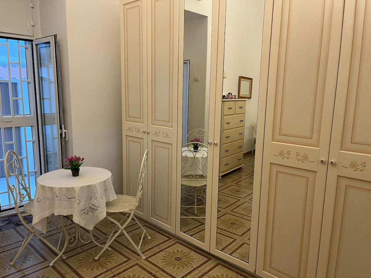 Apartment Melficta House *